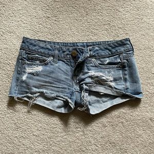 American Eagle Distressed Denim Shorts 00